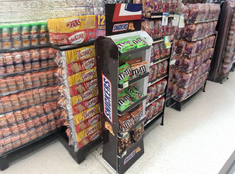 Permanent vs. temporary displays for retail: Which is better?